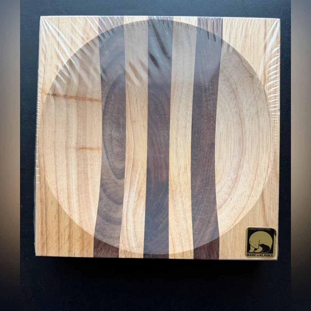 The Ulu Factory Alaska Handmade Wooden Chopping Bowl New in Wrap - Picture 3 of 6